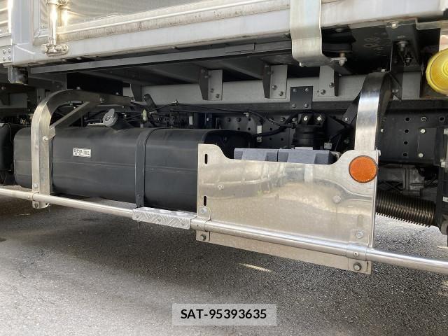 Mitsubishi CANTER 2016-12 6902993-13