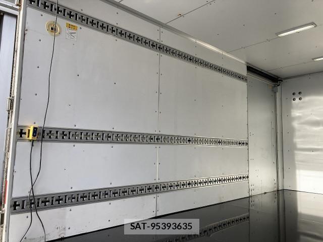 Mitsubishi CANTER 2016-12 6902993-24