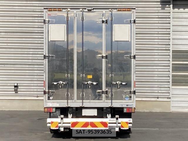 Mitsubishi CANTER 2016-12 6902993-5