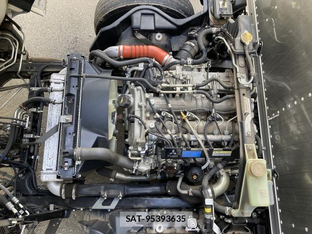 Mitsubishi CANTER 2016-12 6902993-8