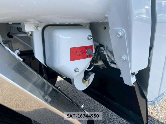 Mitsubishi CANTER 2026-01 6902972-16
