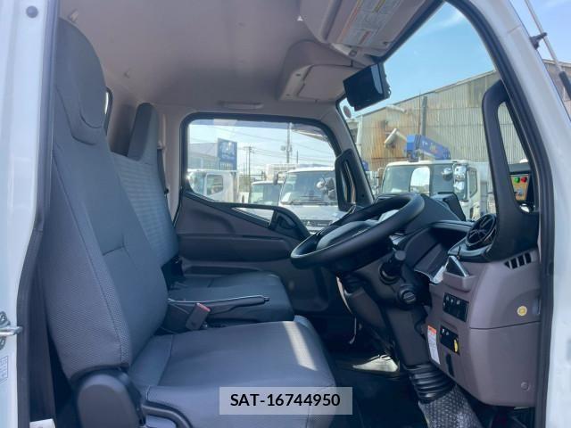 Mitsubishi CANTER 2026-01 6902972-24