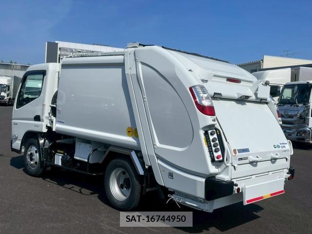 Mitsubishi CANTER 2026-01 6902972-5