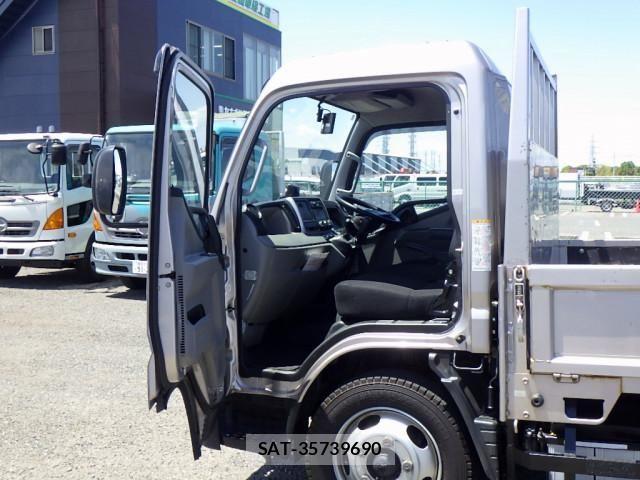 Mitsubishi CANTER 2021-07 6902997-10