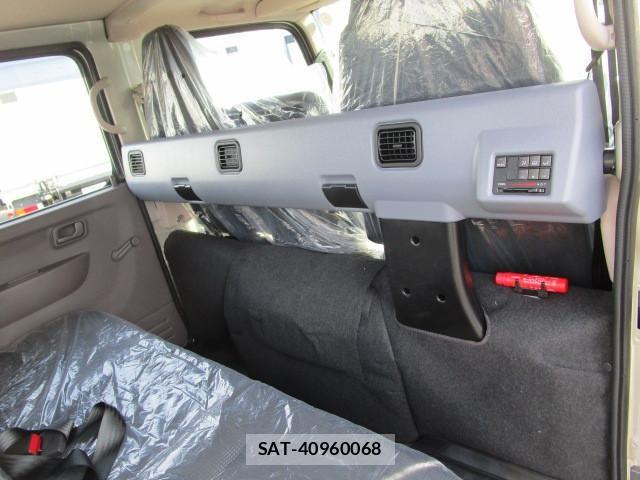 Mitsubishi CANTER 2026-01 6902989-23