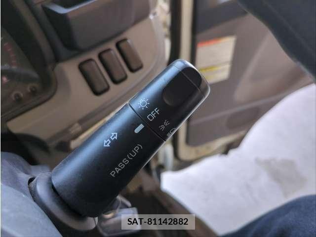 Mitsubishi CANTER 2012-10 6903025-28