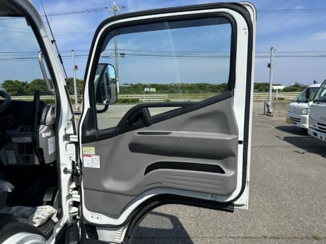 Mitsubishi CANTER 2023-03 6919882-27