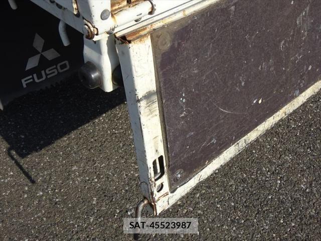 Mitsubishi CANTER 2013-10 6903021-11