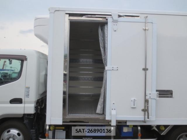Mitsubishi CANTER 2019-03 6902994-10