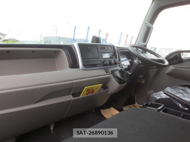 Mitsubishi CANTER 2019-03 6902994-17