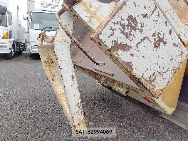 Mitsubishi CANTER 2001-12 6903020-12