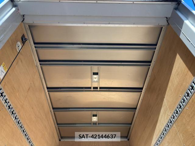 Mitsubishi CANTER 2019-03 6902999-24