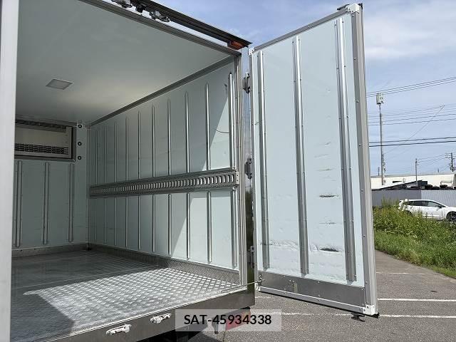 Mitsubishi CANTER 2020-07 6903007-11