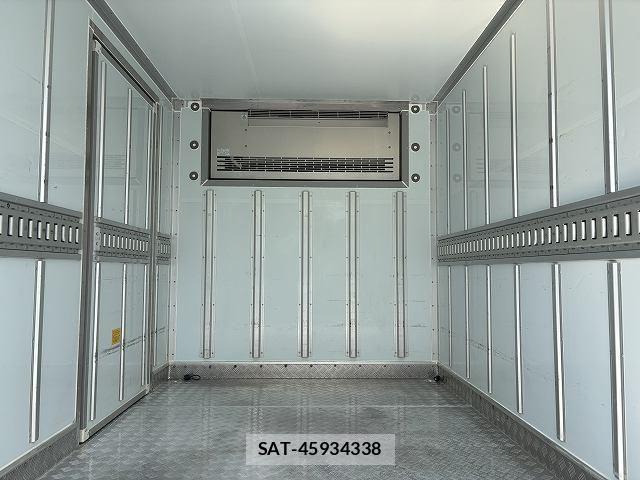 Mitsubishi CANTER 2020-07 6903007-13