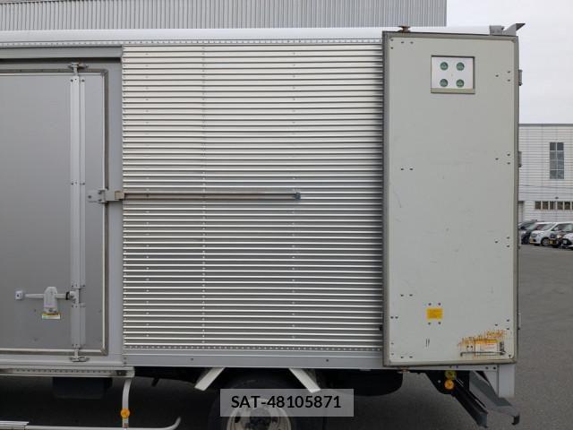 Mitsubishi CANTER 2018-02 6903011-8