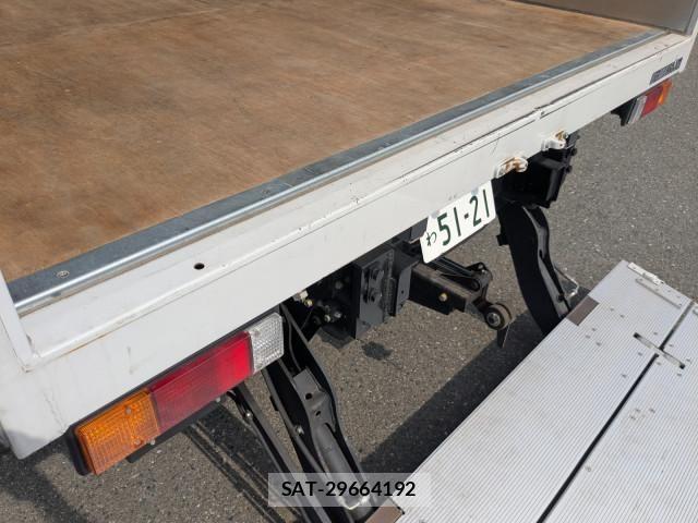 Mitsubishi CANTER 2023-07 6902982-10