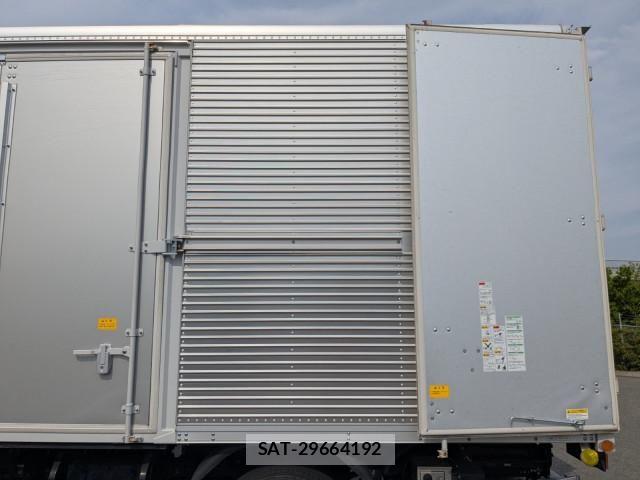 Mitsubishi CANTER 2023-07 6902982-22