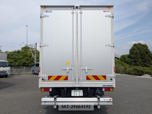 Mitsubishi CANTER 2023-07 6902982-4