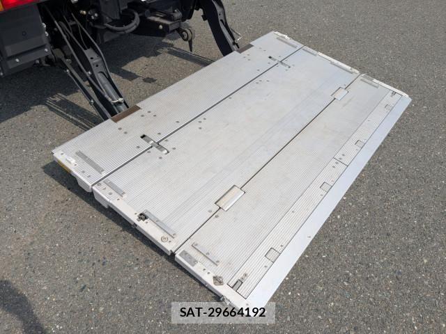 Mitsubishi CANTER 2023-07 6902982-8