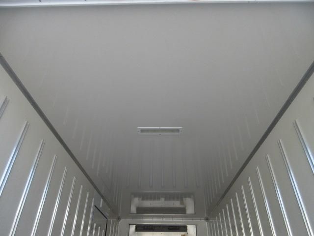 Mitsubishi CANTER 2019-04 6964358-25