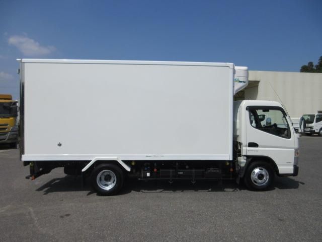 Mitsubishi CANTER 2019-04 6964358-5