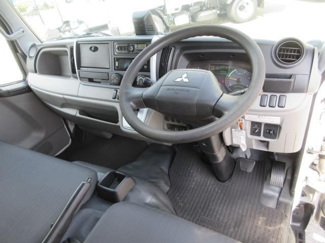 Mitsubishi CANTER 2019-04 6964358-8