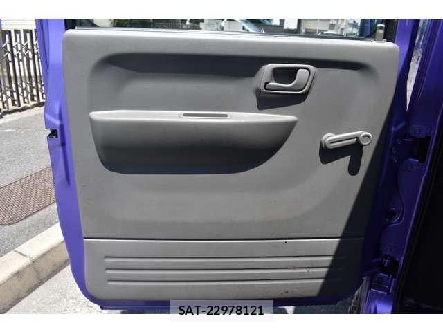 Mitsubishi CANTER 2018-06 6991334-11