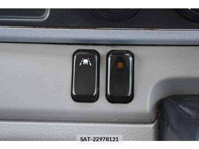 Mitsubishi CANTER 2018-06 6991334-23