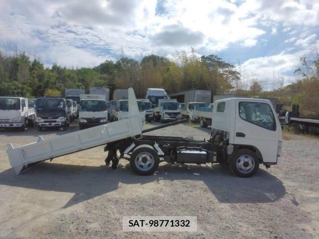 Mitsubishi CANTER 2008-04 7020134-29