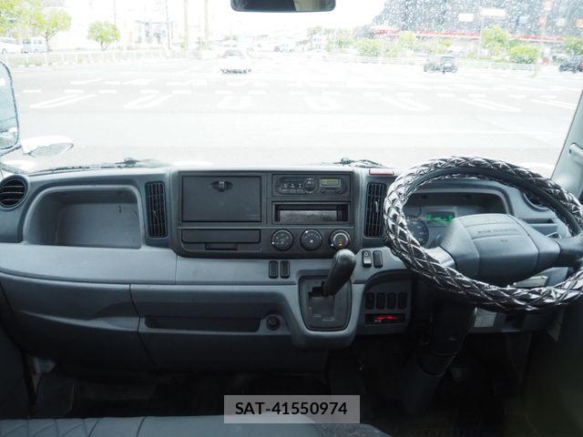 Mitsubishi CANTER 2016-02 7020142-13