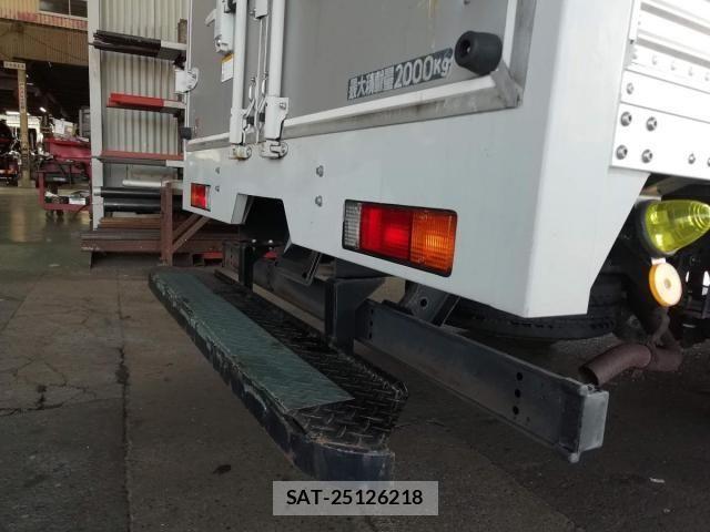 Mitsubishi CANTER 2018-02 7020136-15