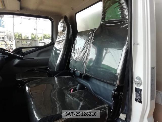 Mitsubishi CANTER 2018-02 7020136-22