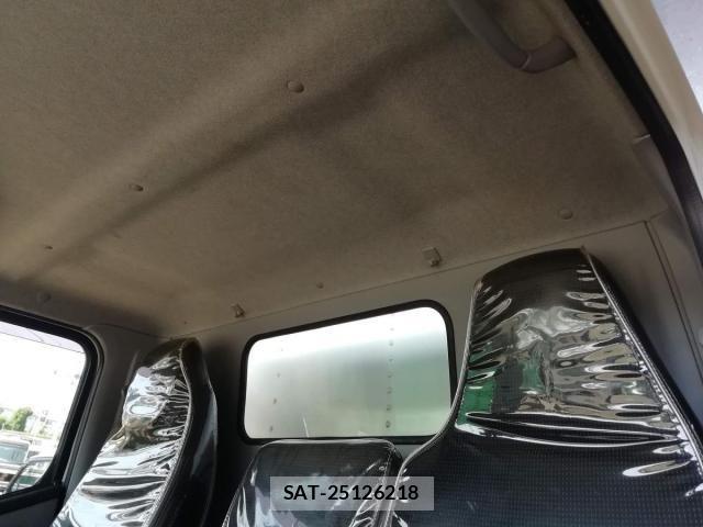 Mitsubishi CANTER 2018-02 7020136-23