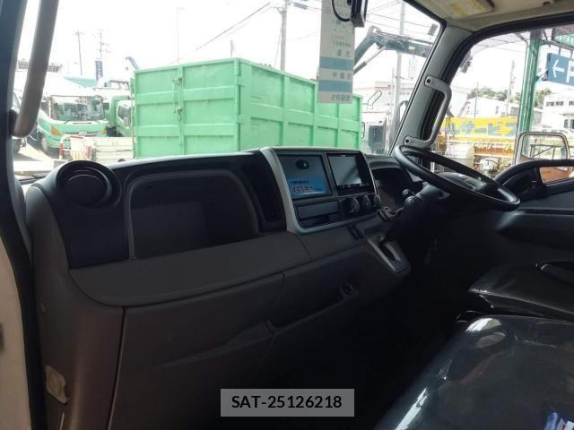Mitsubishi CANTER 2018-02 7020136-24