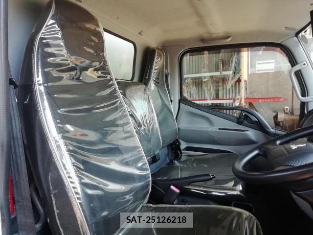 Mitsubishi CANTER 2018-02 7020136-26