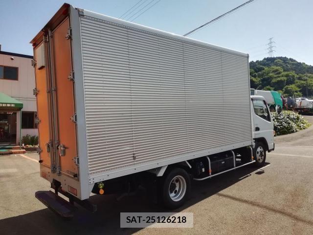 Mitsubishi CANTER 2018-02 7020136-4