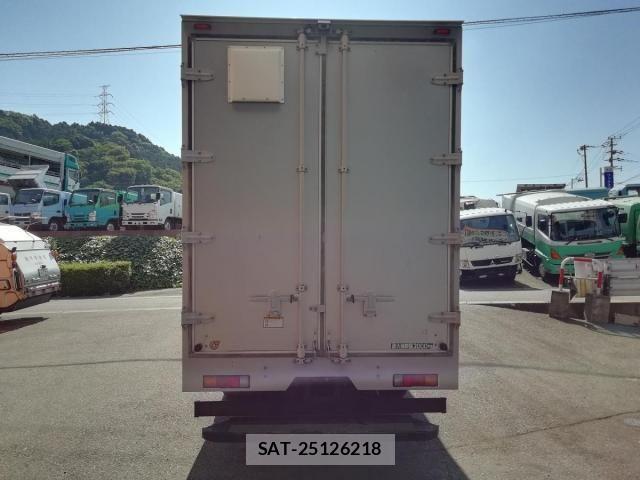 Mitsubishi CANTER 2018-02 7020136-5