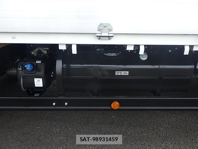 Mitsubishi CANTER 2024-10 7057821-11