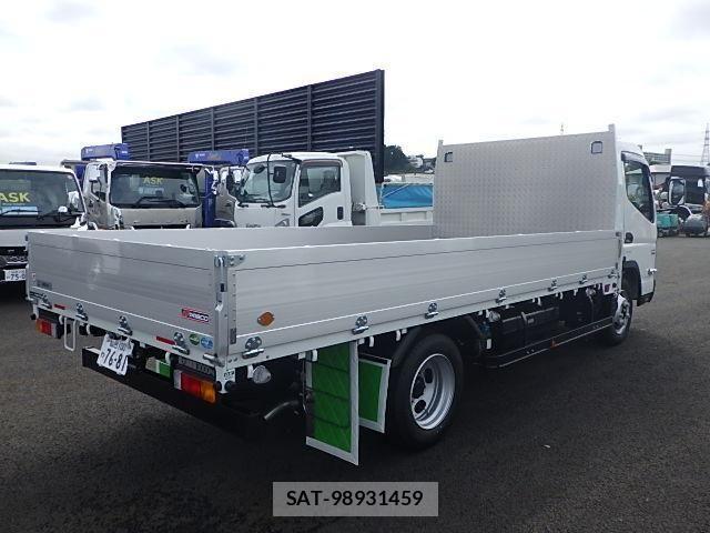 Mitsubishi CANTER 2024-10 7057821-1