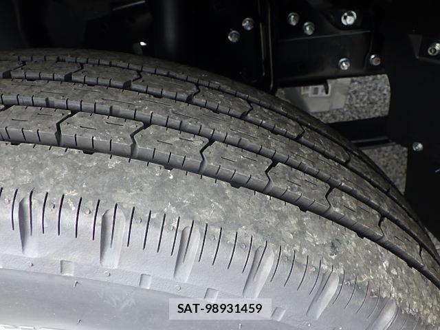 Mitsubishi CANTER 2024-10 7057821-26