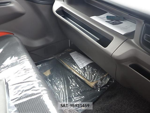 Mitsubishi CANTER 2024-10 7057821-29