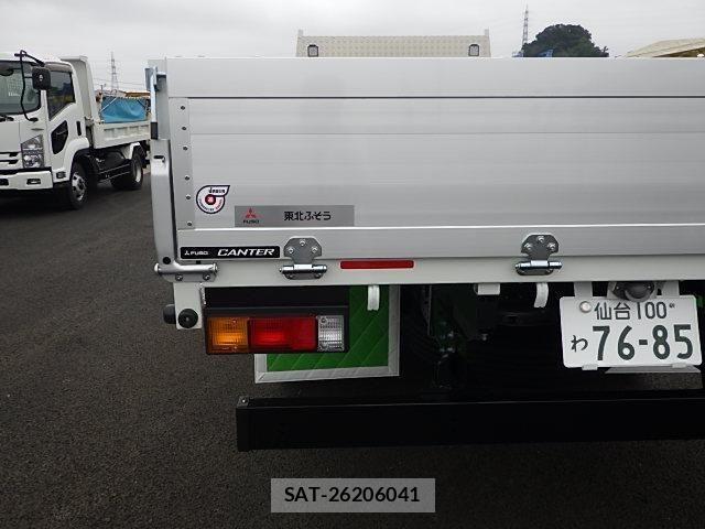 Mitsubishi CANTER 2024-10 7057820-16