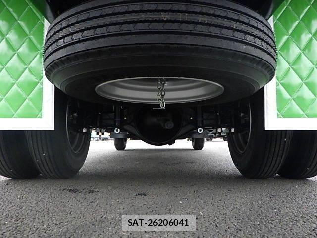 Mitsubishi CANTER 2024-10 7057820-17