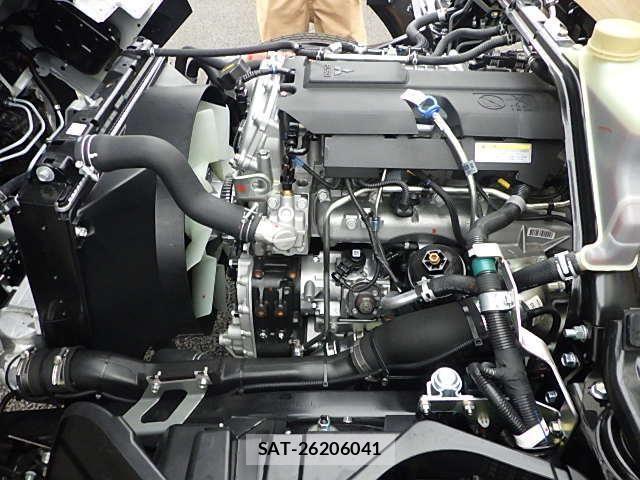 Mitsubishi CANTER 2024-10 7057820-26