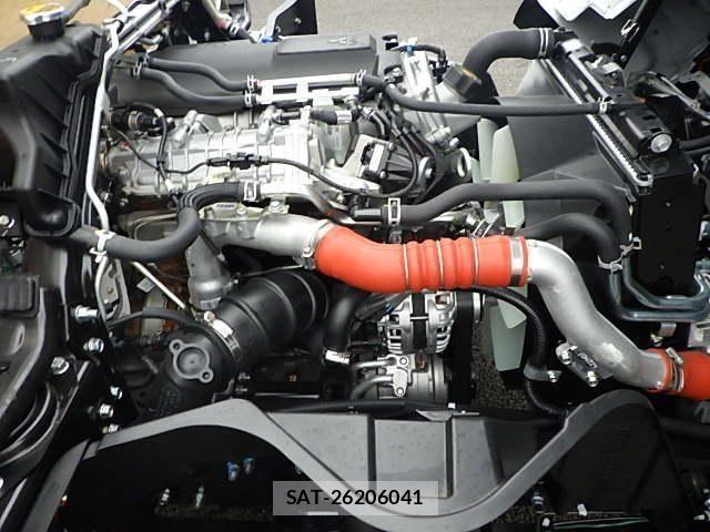 Mitsubishi CANTER 2024-10 7057820-27