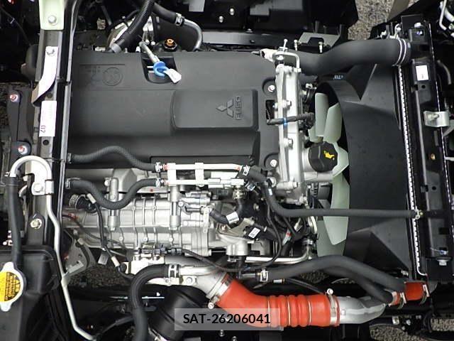 Mitsubishi CANTER 2024-10 7057820-28