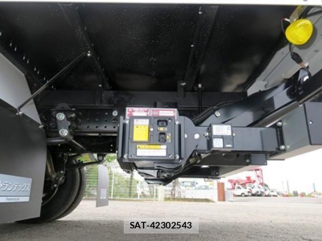 Mitsubishi CANTER 2026-01 7057813-13