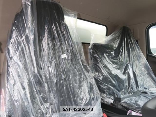 Mitsubishi CANTER 2026-01 7057813-21