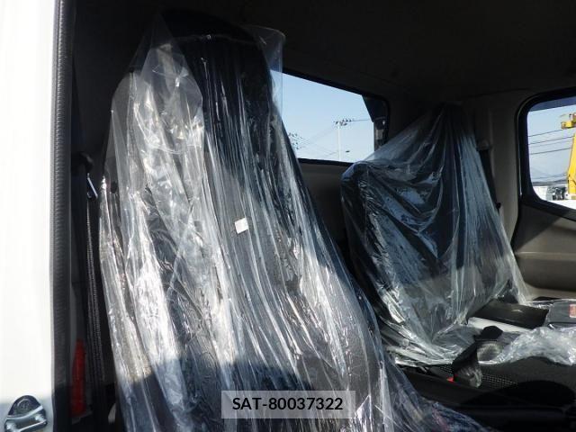 Mitsubishi CANTER 2026-02 7057812-12