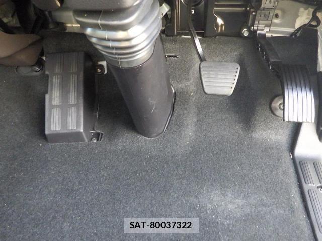 Mitsubishi CANTER 2026-02 7057812-15